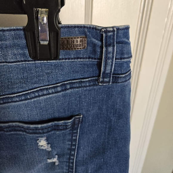 Tinseltown Distressed Denim Skirt sz 13 - Picture 5 of 5